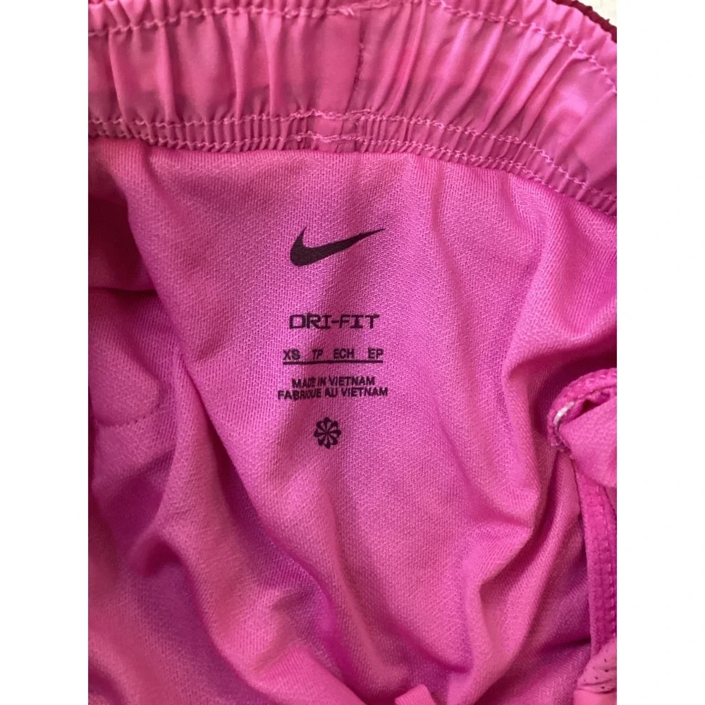 Nike Womens Dri-FIT Tempo Running Shorts Pink Ombre FQ6261-675 XS‎